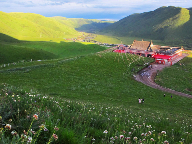 美麗的朗措瑪寺